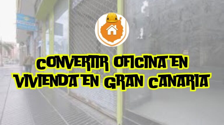 Un espacio de oficina amplio y luminoso en planta alta en proceso de reforma para convertirse en vivienda en Gran Canaria.