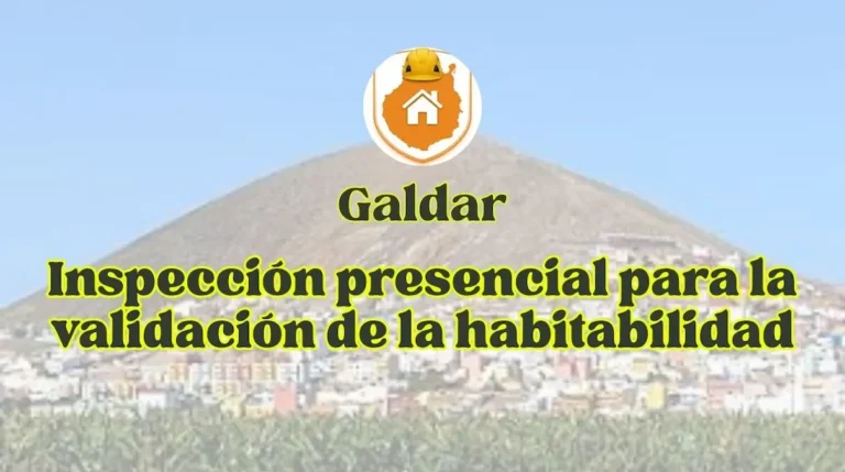 Aparejador cualificado revisando las instalaciones y el forjado de un inmueble en Gáldar para redactar el informe técnico de habitabilidad.